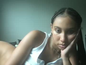 girl
        tatiana818 cam image #183784