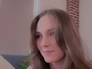 girl
        meghanbullins cam image #6989735
