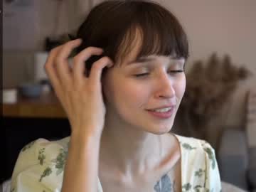 girl
        diruriru cam image #3757621