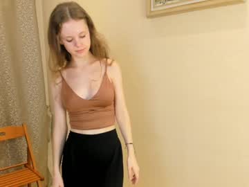 girl
        maryrogersa cam image #2249620