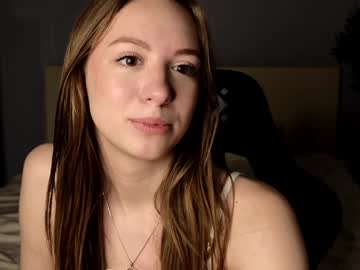 girl
        katy_gimler cam image #5829259