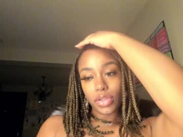 girl
        napudi1 cam image #3299088