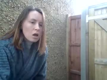 girl
        eatmypie69 cam image #2890491
