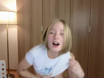 girl
        katcontrol cam image #5802177
