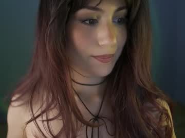 girl
        greeny_mat cam image #6869565