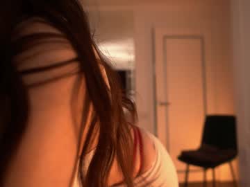girl
        sweety_rinushka_ cam image #6725838