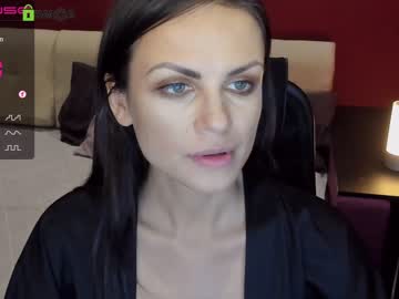 girl
        candygash cam image #838484