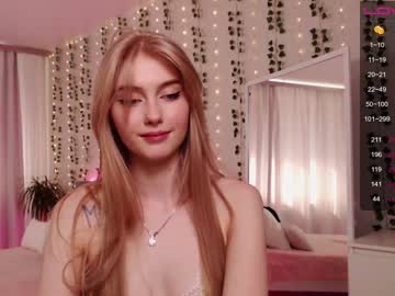 girl
        vonnalein cam image #1415318