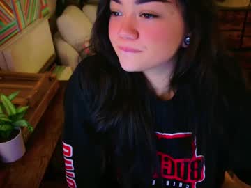 girl
        annatigarr cam image #6614966