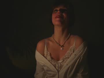 girl
        sisypheanlove cam image #1002609