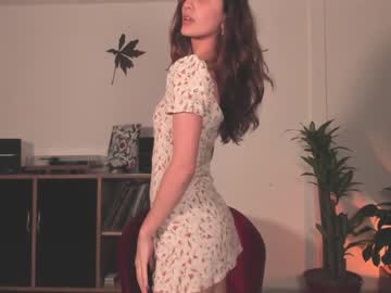 girl
        marmuse cam image #2060371