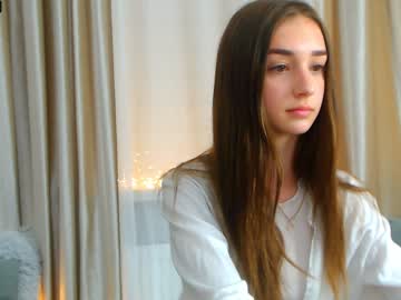 girl
        lana__j cam image #1824614
