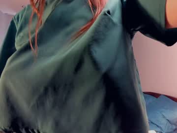 girl
        helen_enjoys cam image #2752352