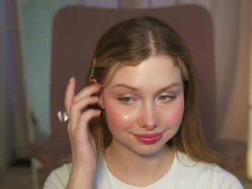 girl
        april_blush cam image #3958769
