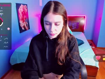 girl
        agnessa_girl cam image #734508
