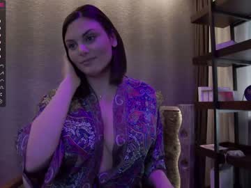 girl
        karrin cam image #1034236