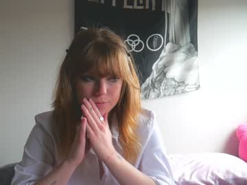 girl
        sisypheanlove cam image #3938984