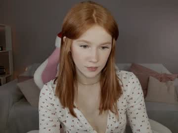 girl
        leahsthetics cam image #6085035