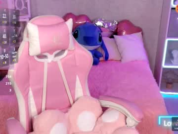 girl
        niicolle18 cam image #5655859