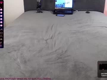 girl
        blondehottiekerry cam image #360514