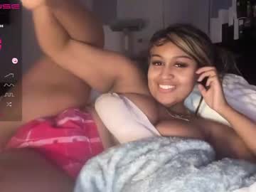 girl
        blackgurlkitty cam image #790361