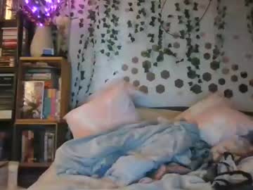 girl
        nightfairyforyou cam image #990447