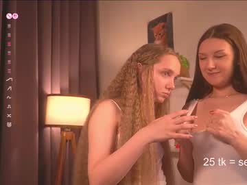 girl
        lyly_bambi cam image #6313181