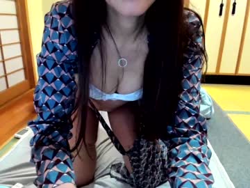 girl
        maybenanako cam image #466642