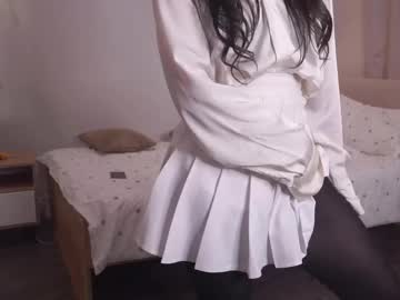 girl
        catedeman cam image #6796947