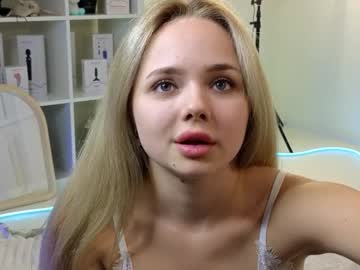 girl
        molly__meow cam image #4988606