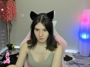 girl
        raiden_maid cam image #4992801