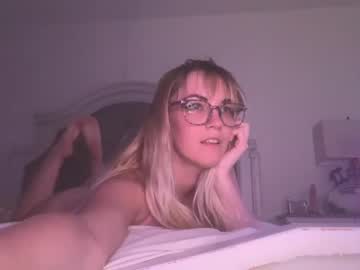 girl
        x_dreamgirl_x cam image #2104010