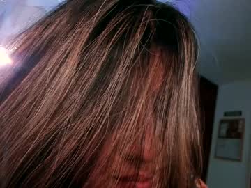 girl
        isabeyferrec cam image #3403247