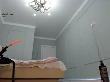 girl
        emma_clarc cam image #2588345