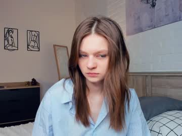 girl
        katy_best_ cam image #3766537