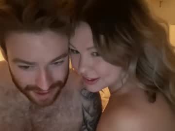 couple
        redhead010 cam image #537505
