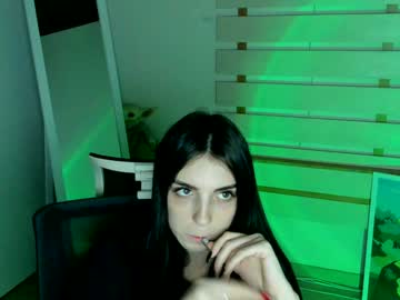 girl
        _gloria_love_ cam image #5394481