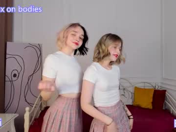 couple
        elis__bae cam image #649239