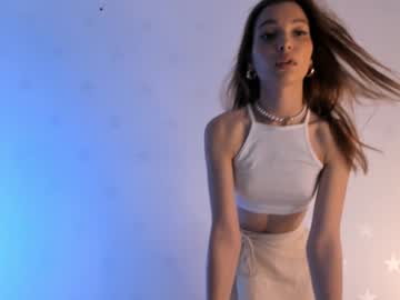 girl
        mariesare cam image #1931859