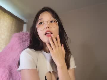 girl
        shy_lee33 cam image #1895783