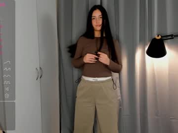 girl
        tiaharvey cam image #3041892