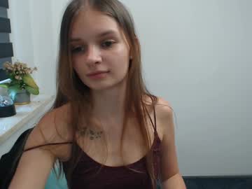girl
        vivien_slender cam image #4598745