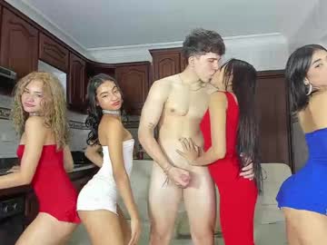 couple
        your_dolls cam image #5367625