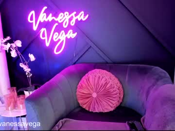 girl
        vanessa_vega cam image #1687001