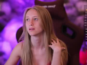 girl
        angeellina cam image #4061370