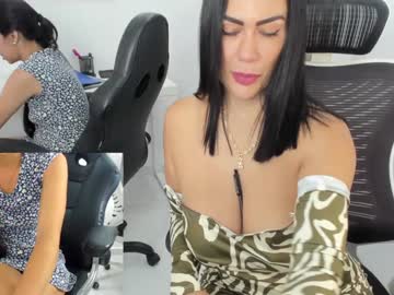 couple
        emillybrowm cam image #4807319