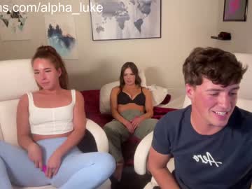 couple
        alpha_luke cam image #2836787