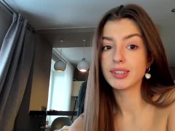 girl
        coy_amina_ cam image #517935