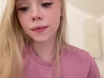 girl
        sonyaplush cam image #5425162