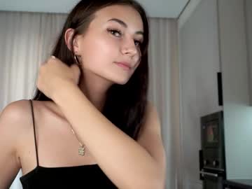 girl
        fancyash cam image #4712659